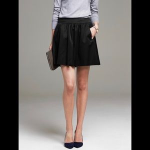 BANANA REPUBLIC Shine Faille Full Skirt